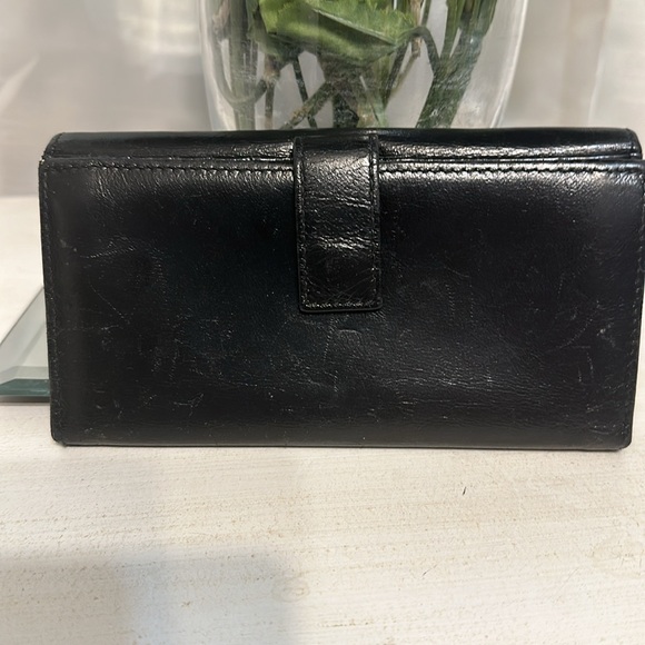 Marc Jacobs Black Bifold Clasp Long Wallet - Picture 2 of 11